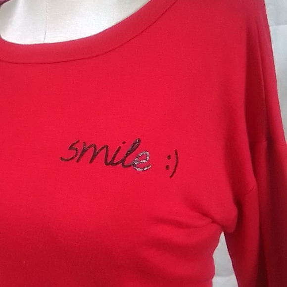 C-Mini red crop top - Picture 2 of 3